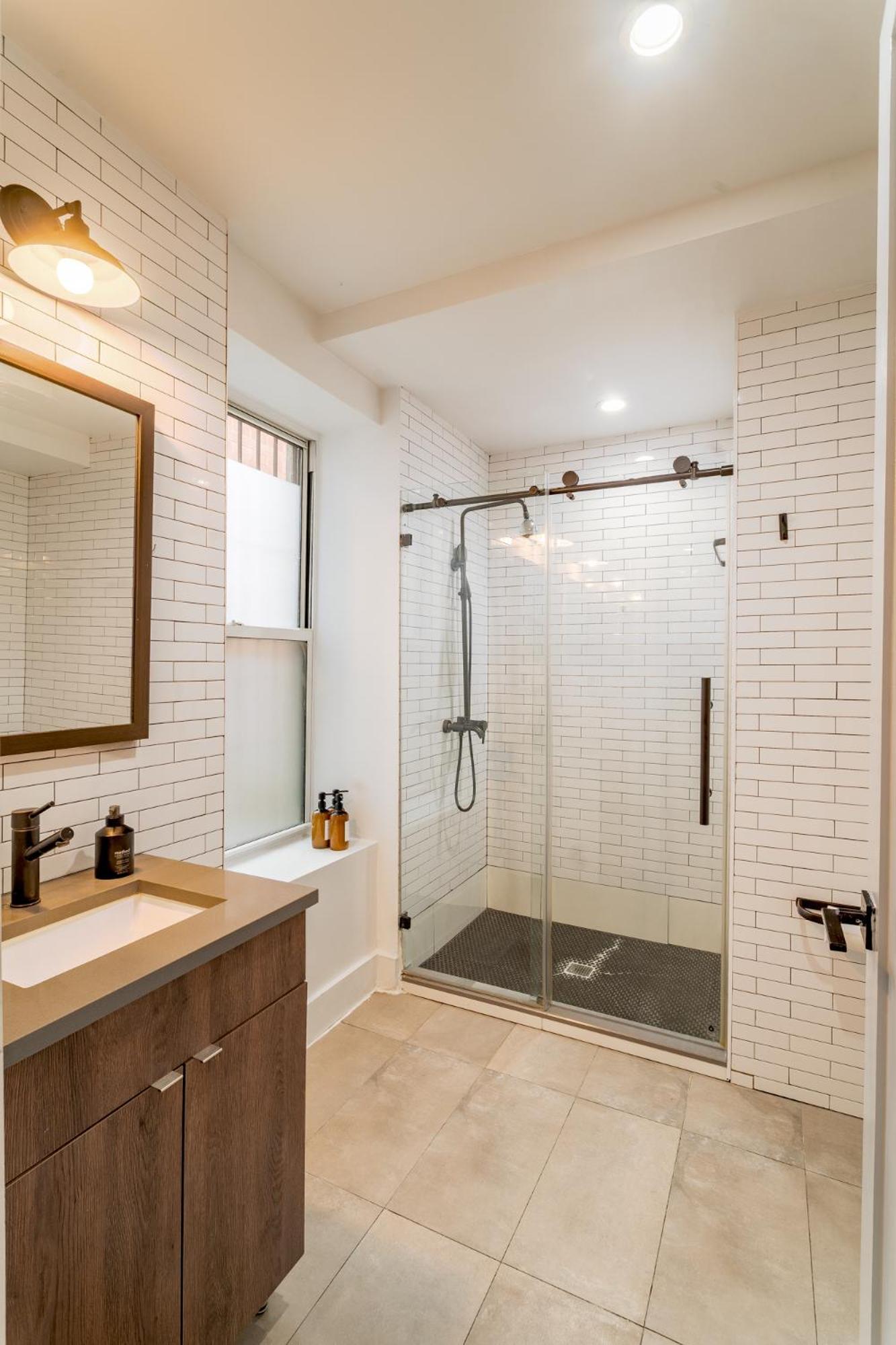 Stylish 3br 2ba East Village Steps From Tompkins Square Park * New York